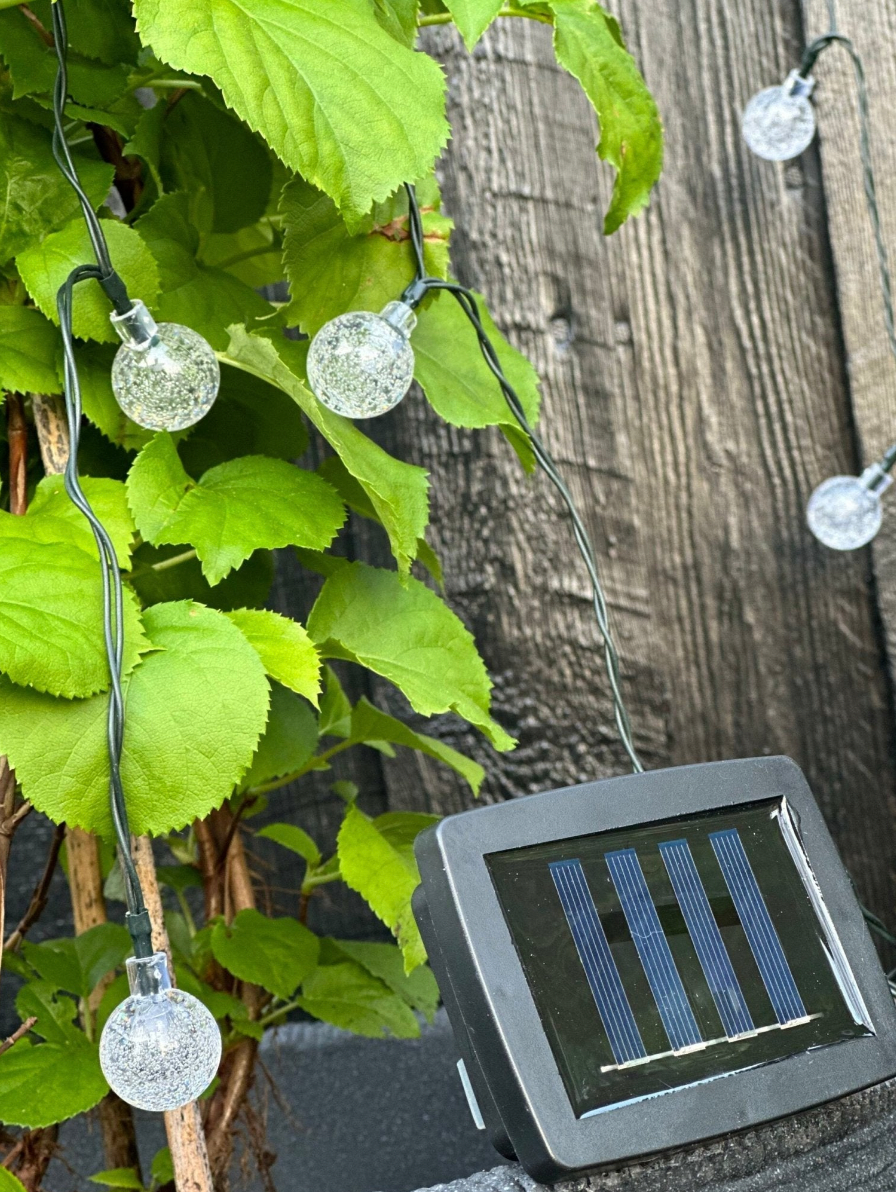 Łańcuch świetlny Bella z energią słoneczną - 50 LED