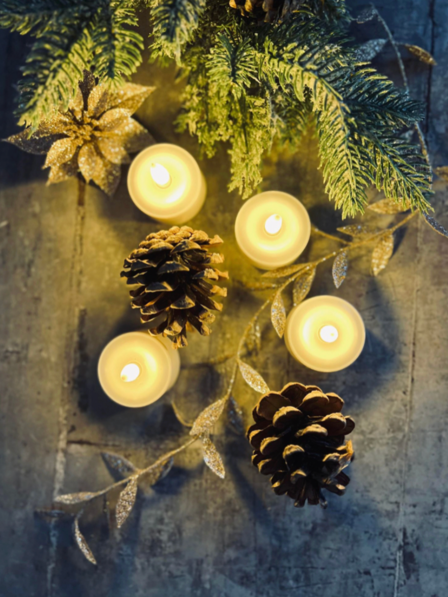Akumulatorowe świeczki tealight 4 szt. - stacja ładująca w zestawie