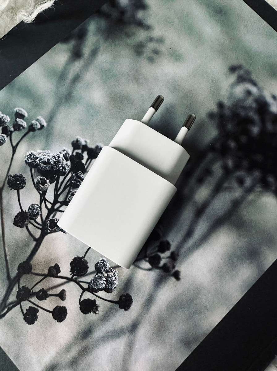 Adapter do ładowalnych świec - ładowarka USB